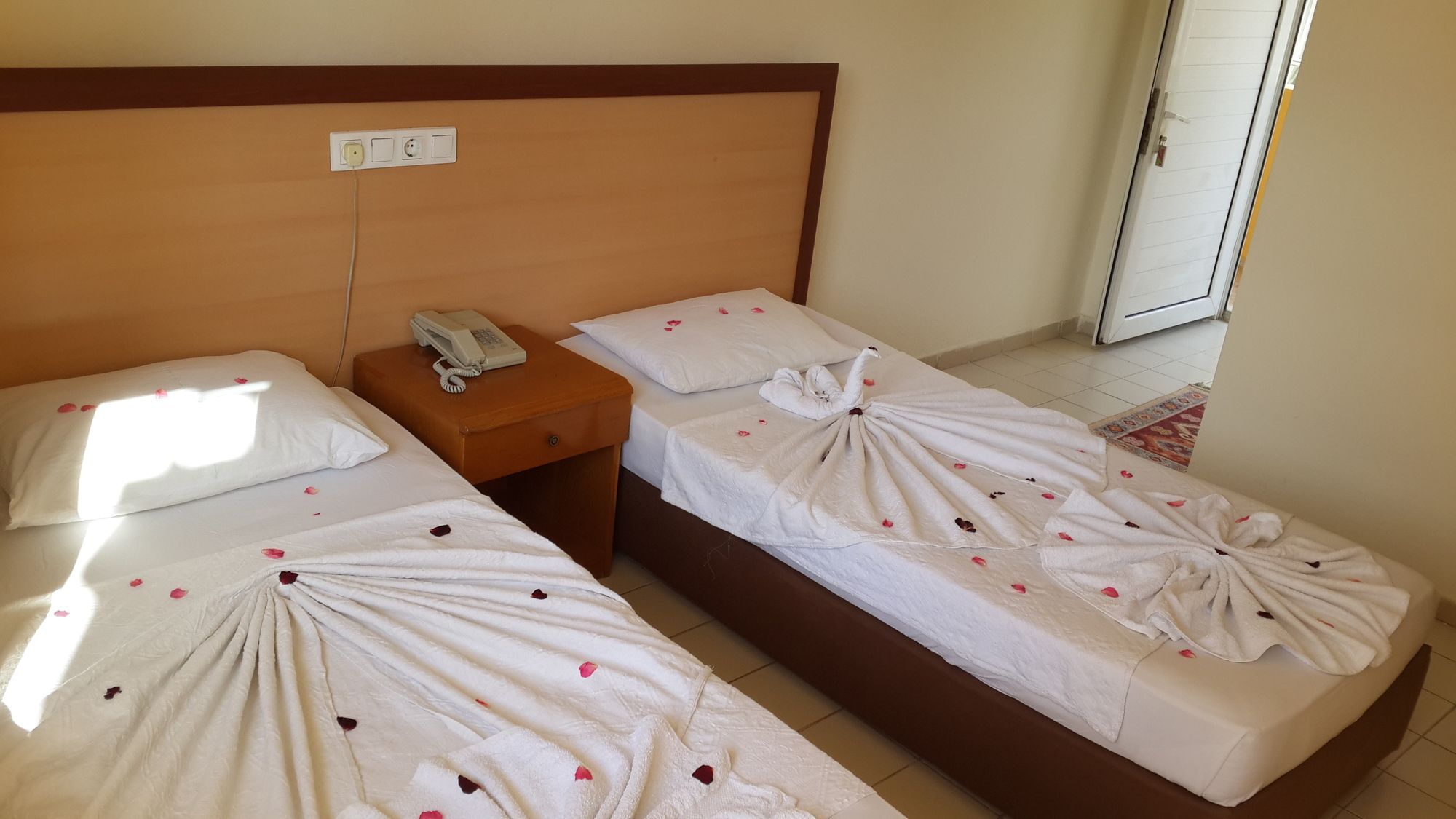Caner Hotel 凯梅尔 外观 照片